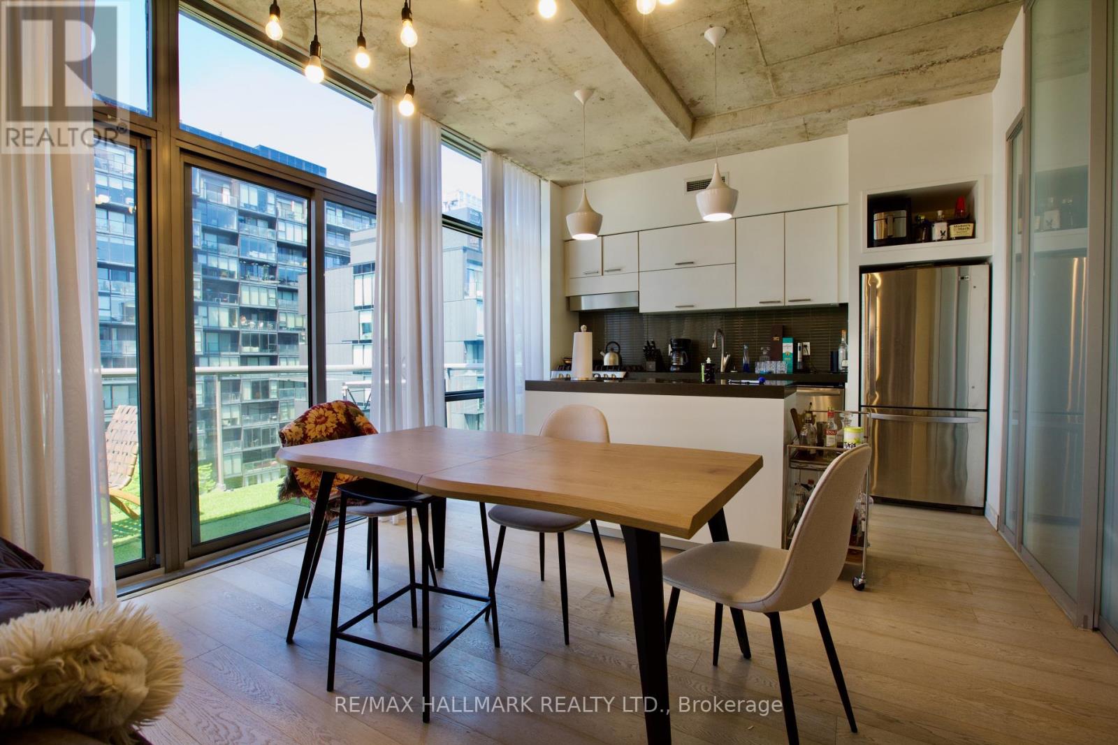 1010 - 55 Stewart Street, Toronto, Ontario  M5V 2V1 - Photo 2 - C13545862