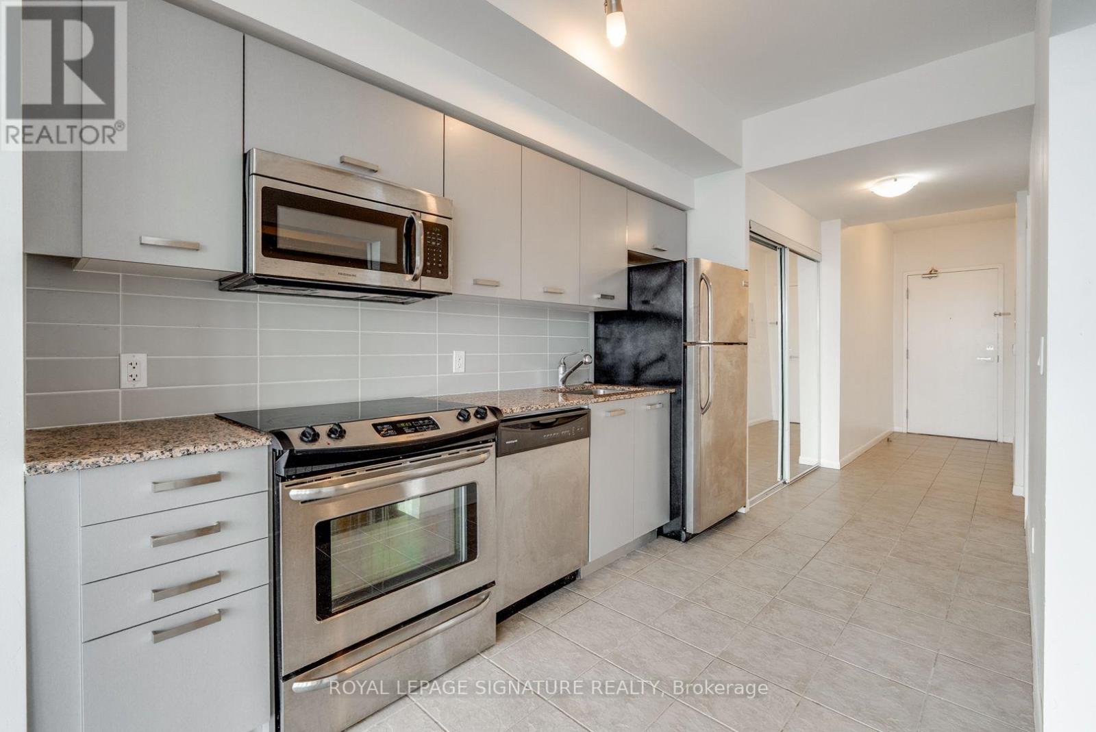 2501 - 832 Bay Street, Toronto, Ontario  M5S 1Z6 - Photo 3 - C13545904
