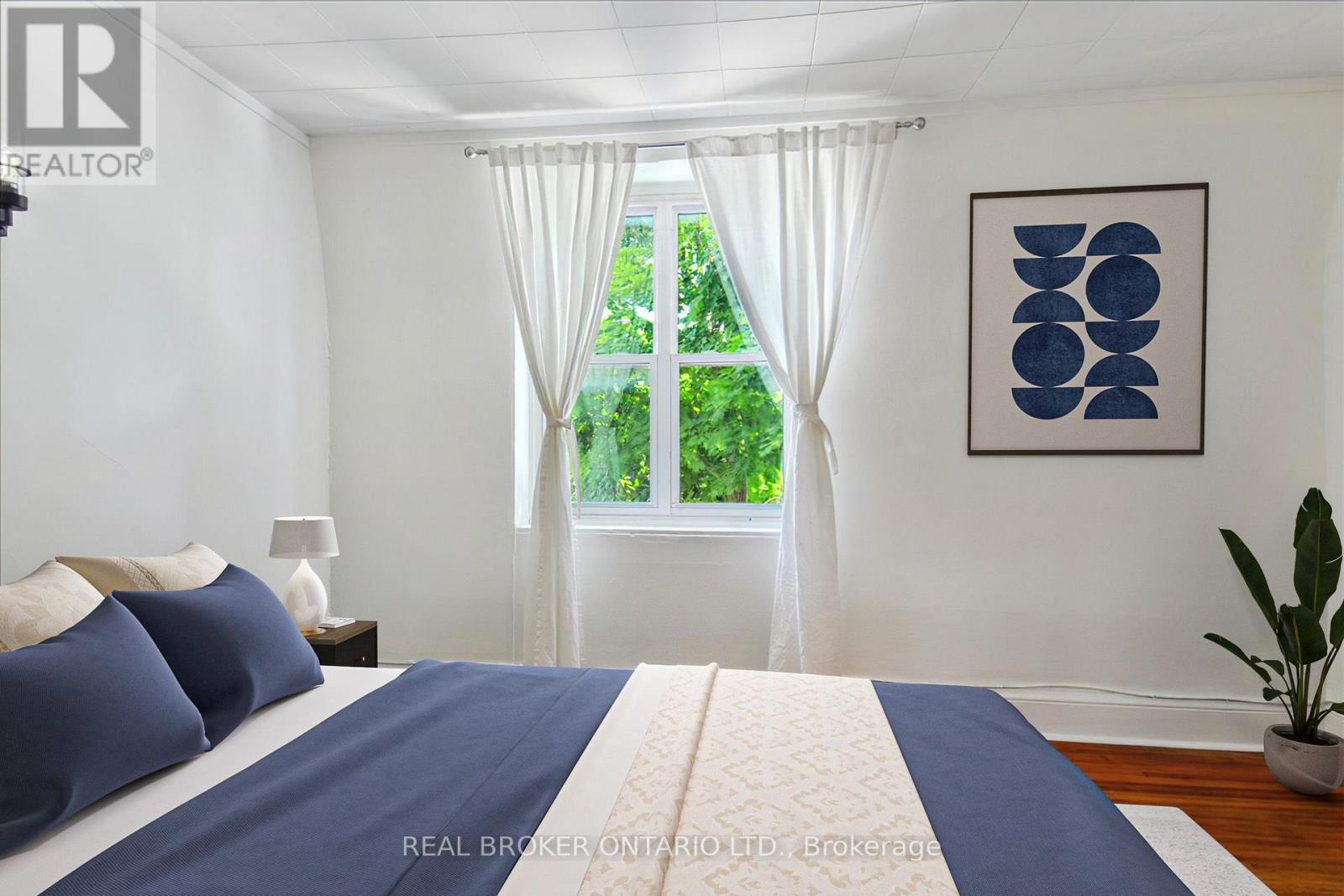 162 Jones Avenue, Toronto, Ontario M4M 3A3 - Photo 25 - E13546018