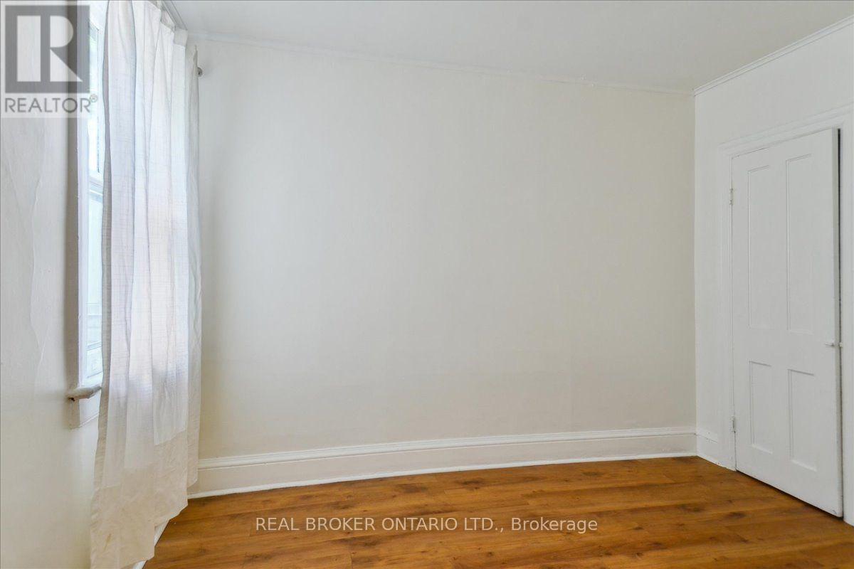 162 Jones Avenue, Toronto, Ontario M4M 3A3 - Photo 29 - E13546018