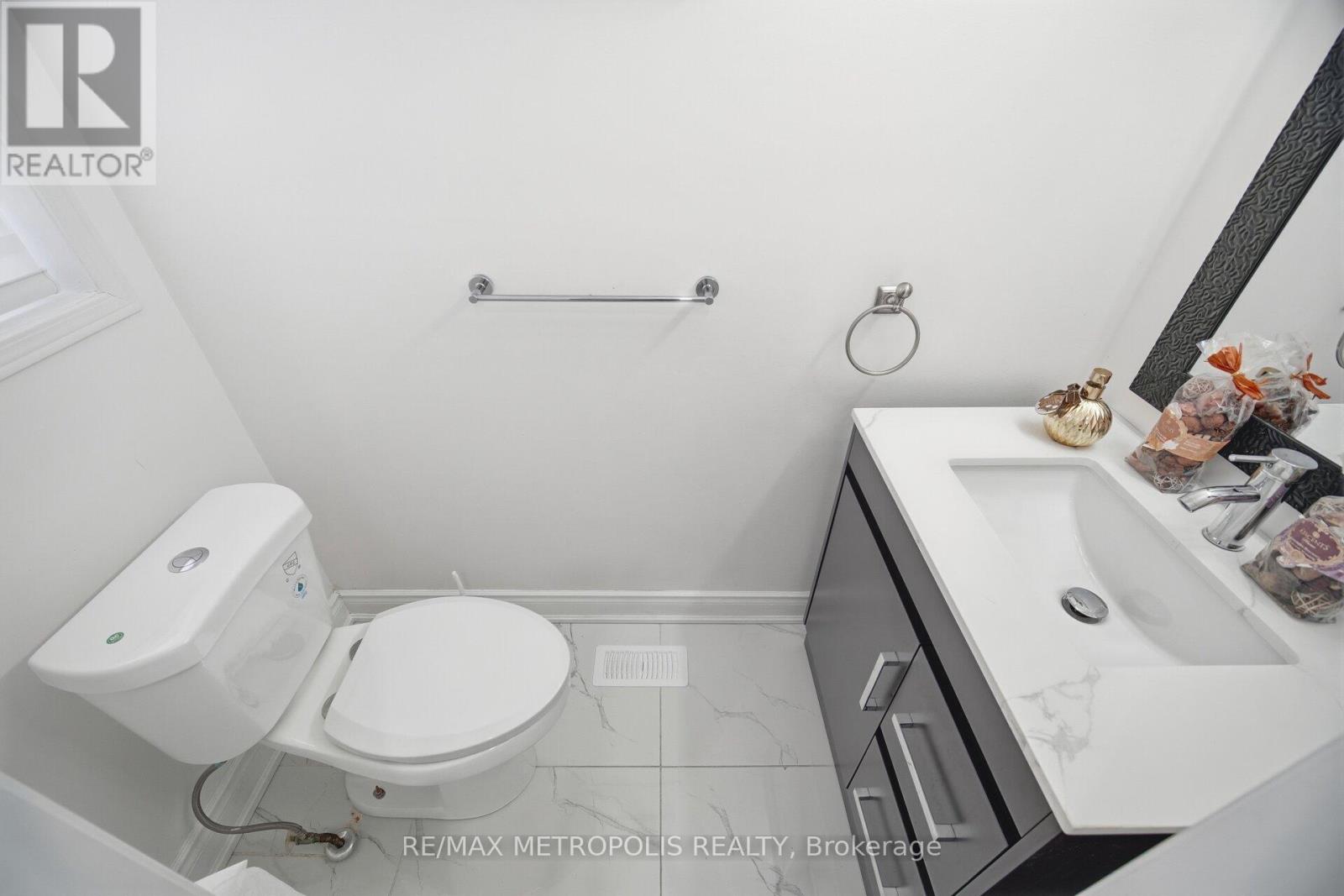 43 El Camino Way, Brampton, Ontario  L7A 3C4 - Photo 14 - W13545864