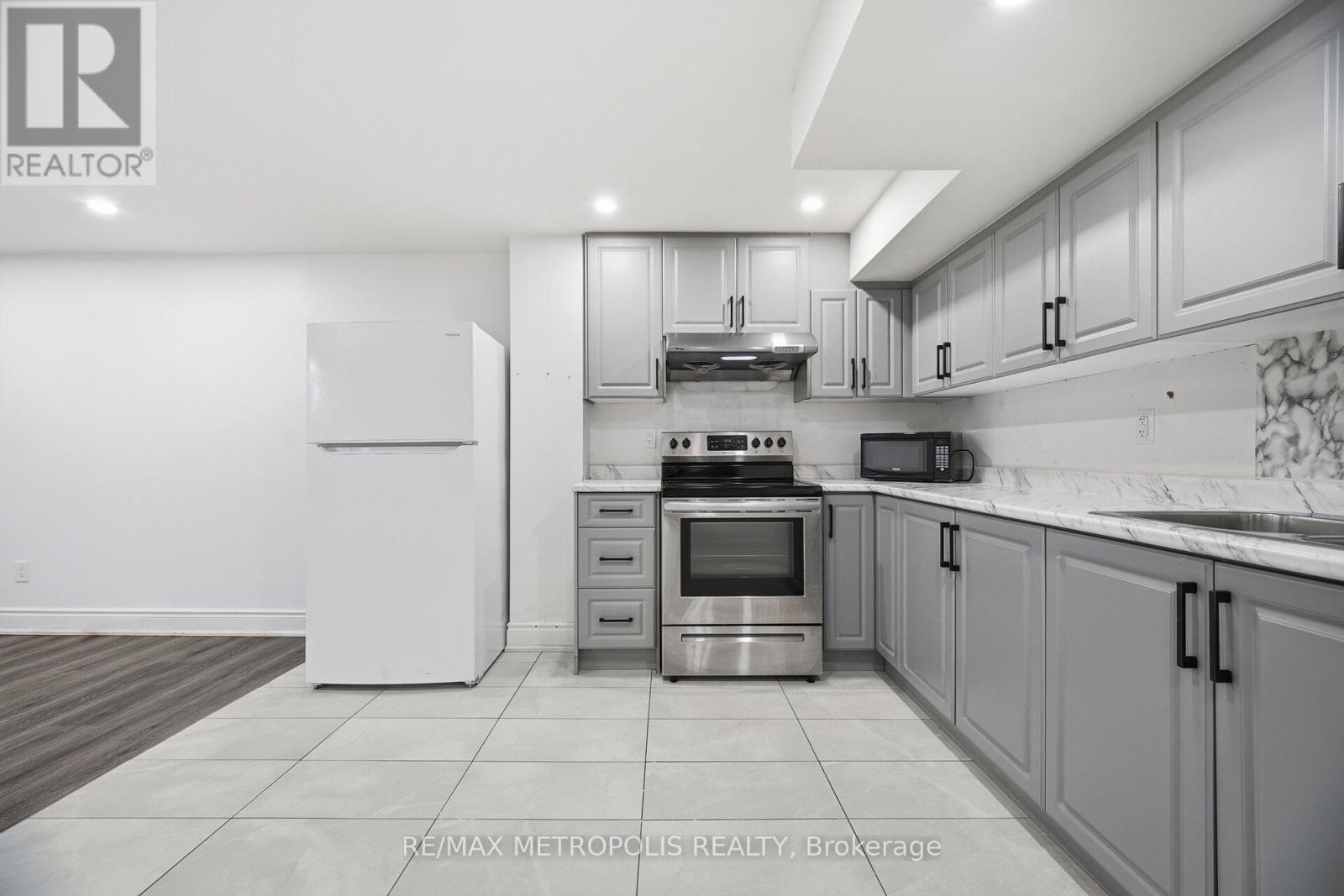 43 El Camino Way, Brampton, Ontario  L7A 3C4 - Photo 34 - W13545864
