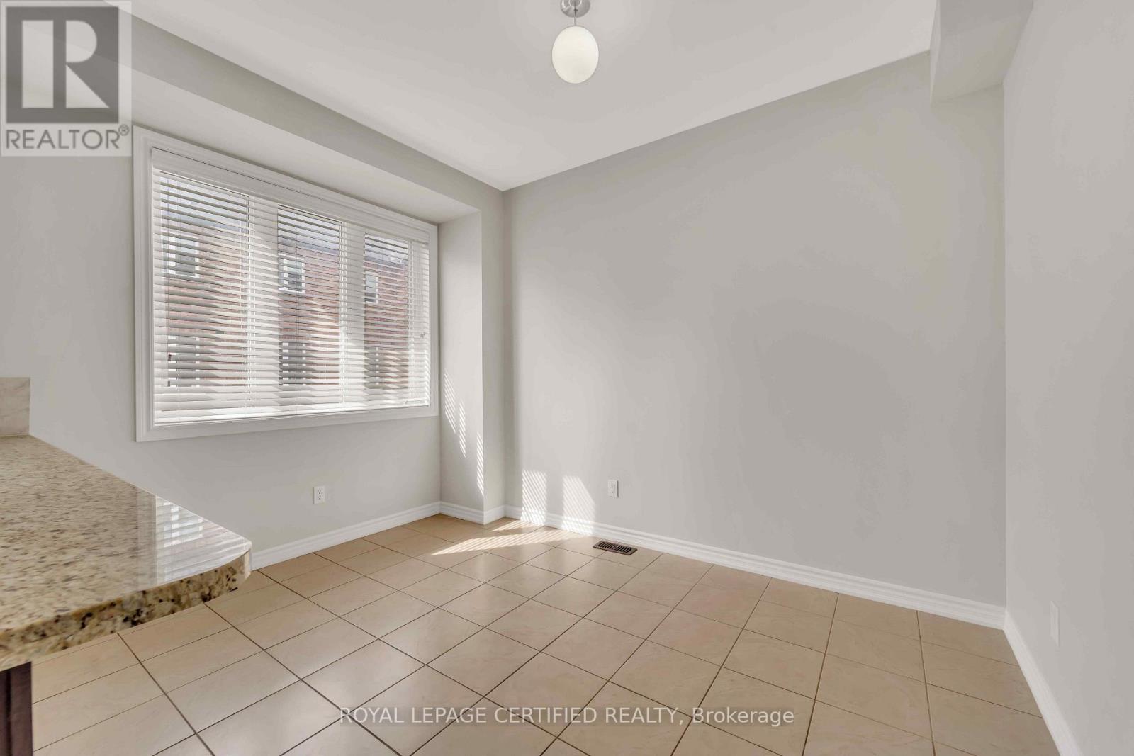13 Shiff Crescent, Brampton, Ontario L6Z 0H5 - Photo 3 - W13545952
