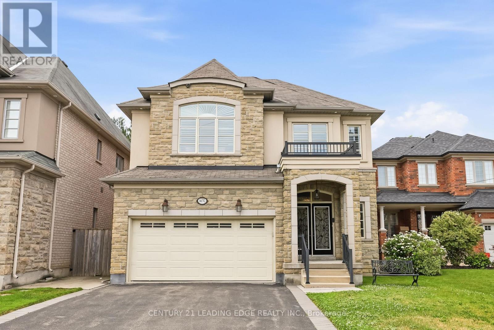 1632 BARBERTOWN ROAD, Mississauga, Ontario