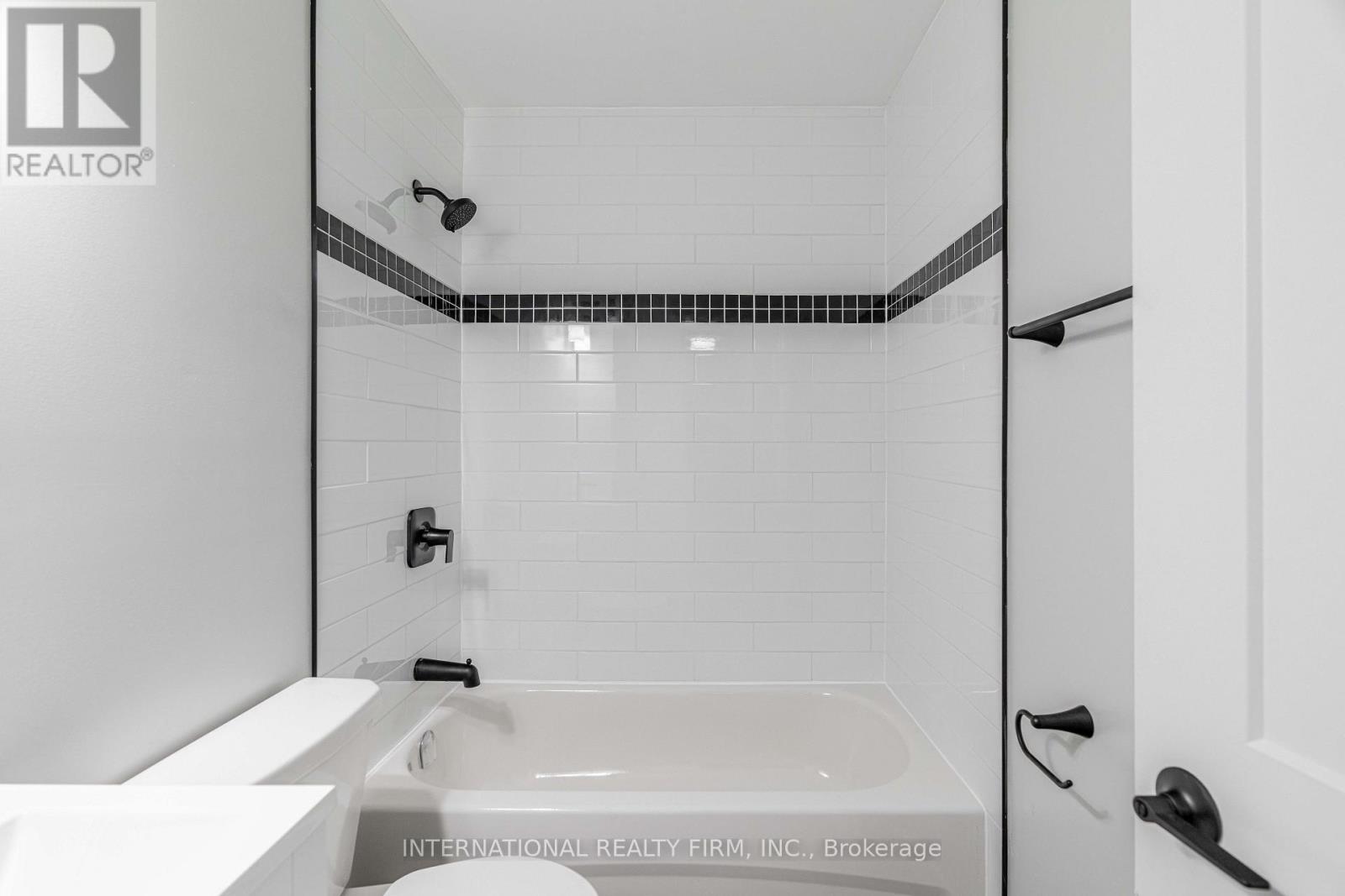 1284 Gramercy Park Place, London East, Ontario N5W 2E6 - Photo 19 - X13545844