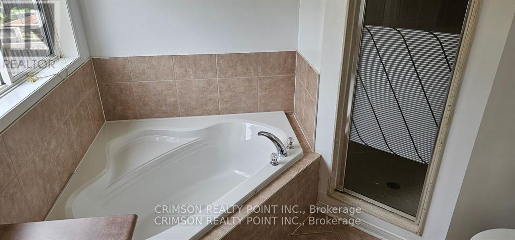 1299 Ashgrove Crescent, Oshawa, Ontario  L1K 3A6 - Photo 10 - E13499266