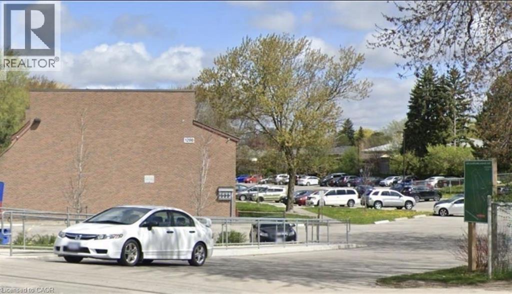 1200 Courtland Avenue E Unit# 35, Kitchener, Ontario  N2C 1K7 - Photo 1 - 40846878