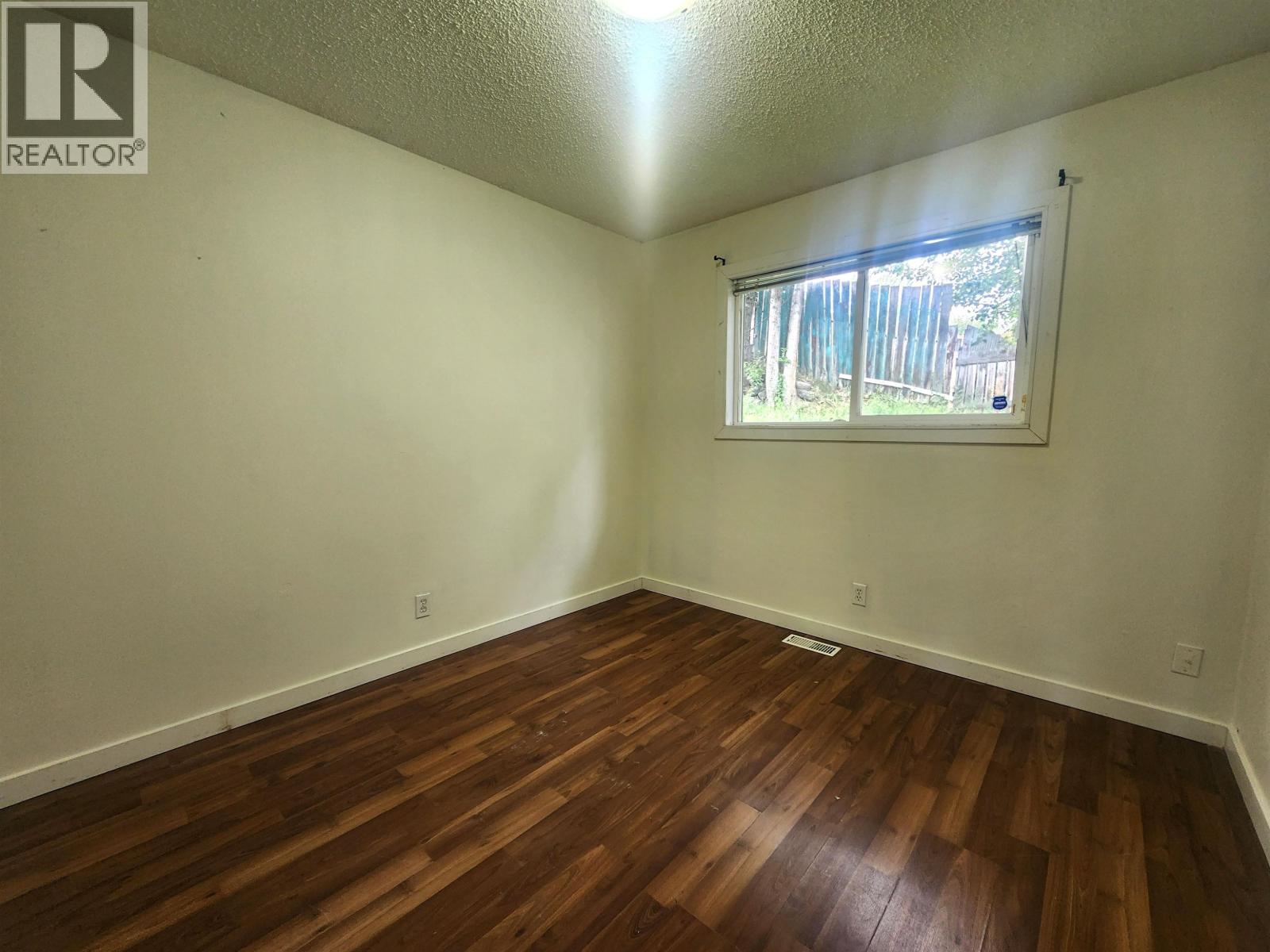 2645-2647 Quince Street, Prince George, British Columbia  V2L 2H6 - Photo 8 - R3082284