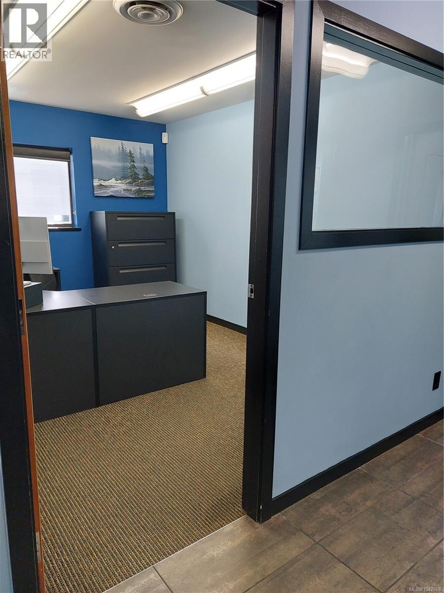 120 4252 Commerce Cir, Saanich, British Columbia  V8Z 4M2 - Photo 7 - 1042868