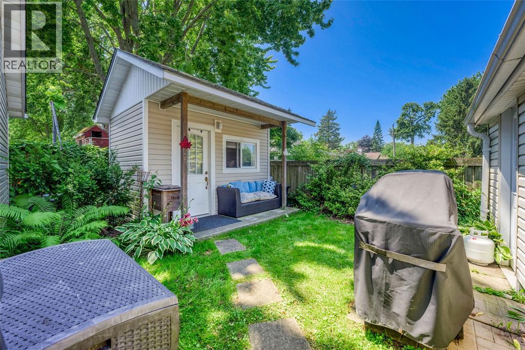 2019 Bay Street, Sarnia, Ontario  N0N 1C0 - Photo 15 - 26016551