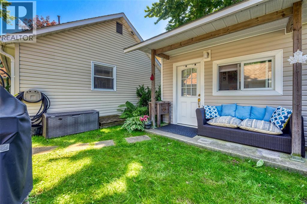 2019 Bay Street, Sarnia, Ontario  N0N 1C0 - Photo 16 - 26016551