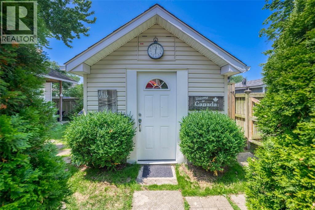 2019 Bay Street, Sarnia, Ontario  N0N 1C0 - Photo 18 - 26016551