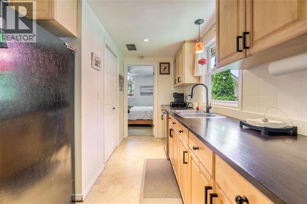 2019 Bay Street, Sarnia, Ontario  N0N 1C0 - Photo 37 - 26016551