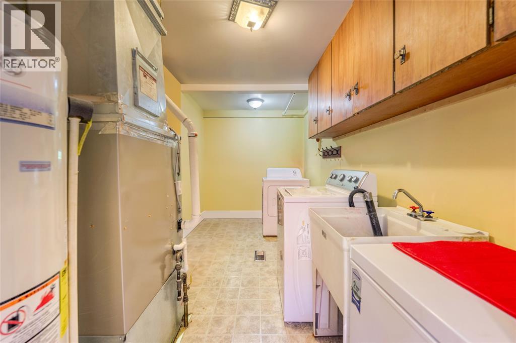 2019 Bay Street, Sarnia, Ontario  N0N 1C0 - Photo 44 - 26016551