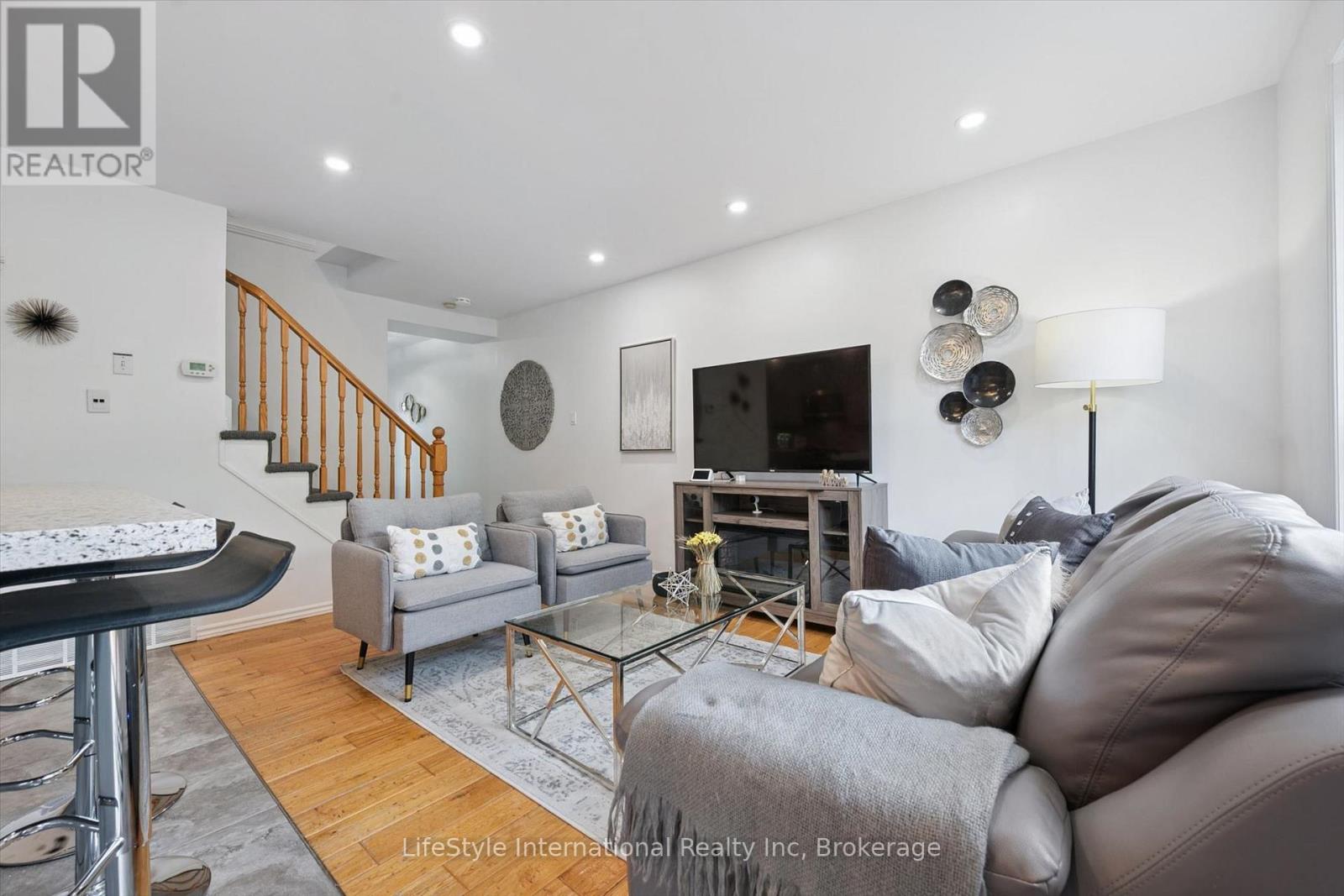 54 Chesterton Lane, Guelph, Ontario  N1E 6S8 - Photo 11 - X13546132
