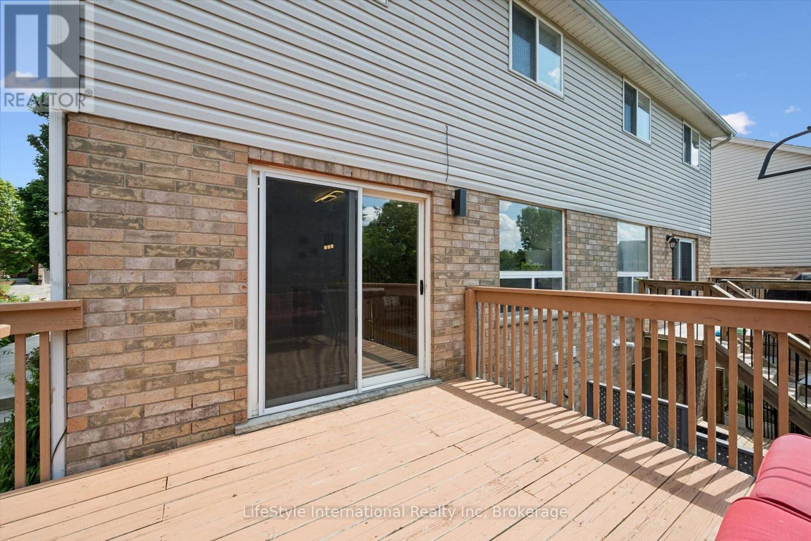 54 Chesterton Lane, Guelph, Ontario  N1E 6S8 - Photo 40 - X13546132
