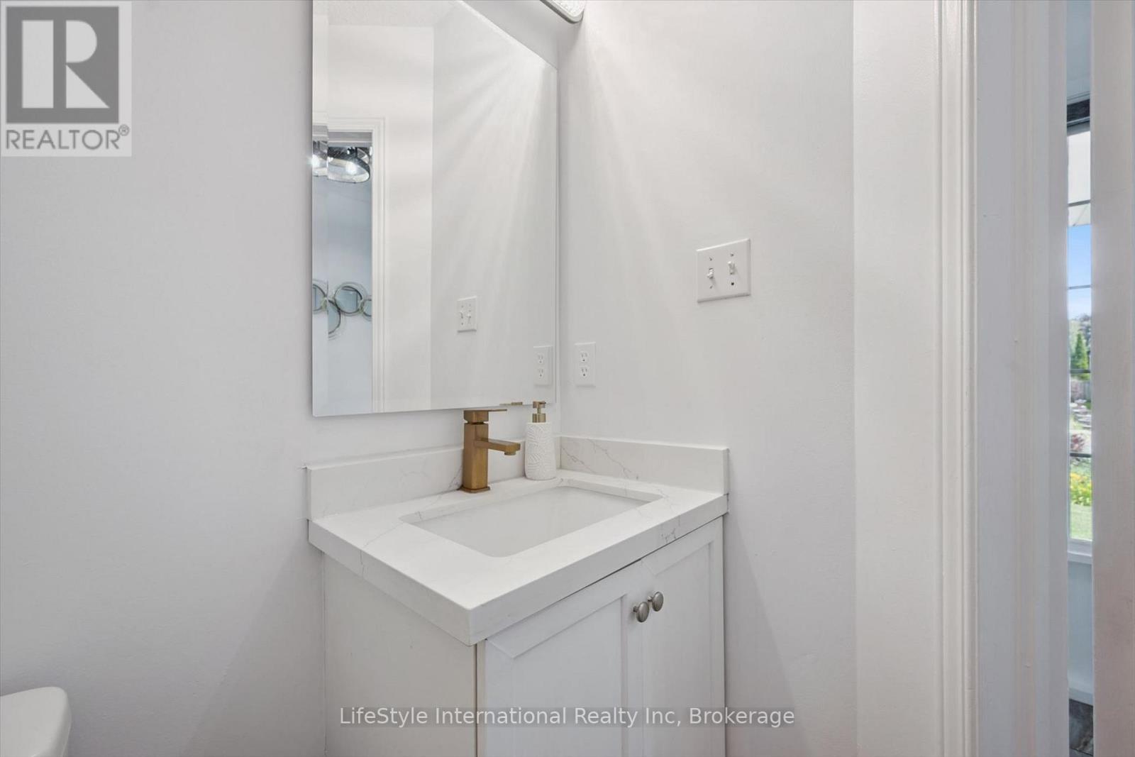 54 Chesterton Lane, Guelph, Ontario  N1E 6S8 - Photo 6 - X13546132