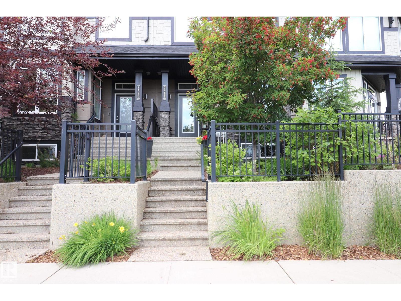 7492 MAY CM NW, Edmonton