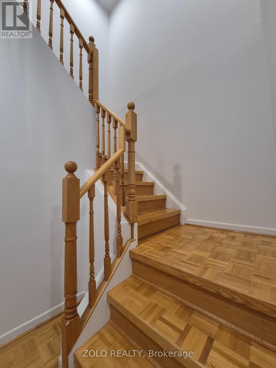 77 Colleen Street, Vaughan (Crestwood-Springfarm-Yorkhill), Ontario  L4J 5G6 - Photo 16 - N13546152