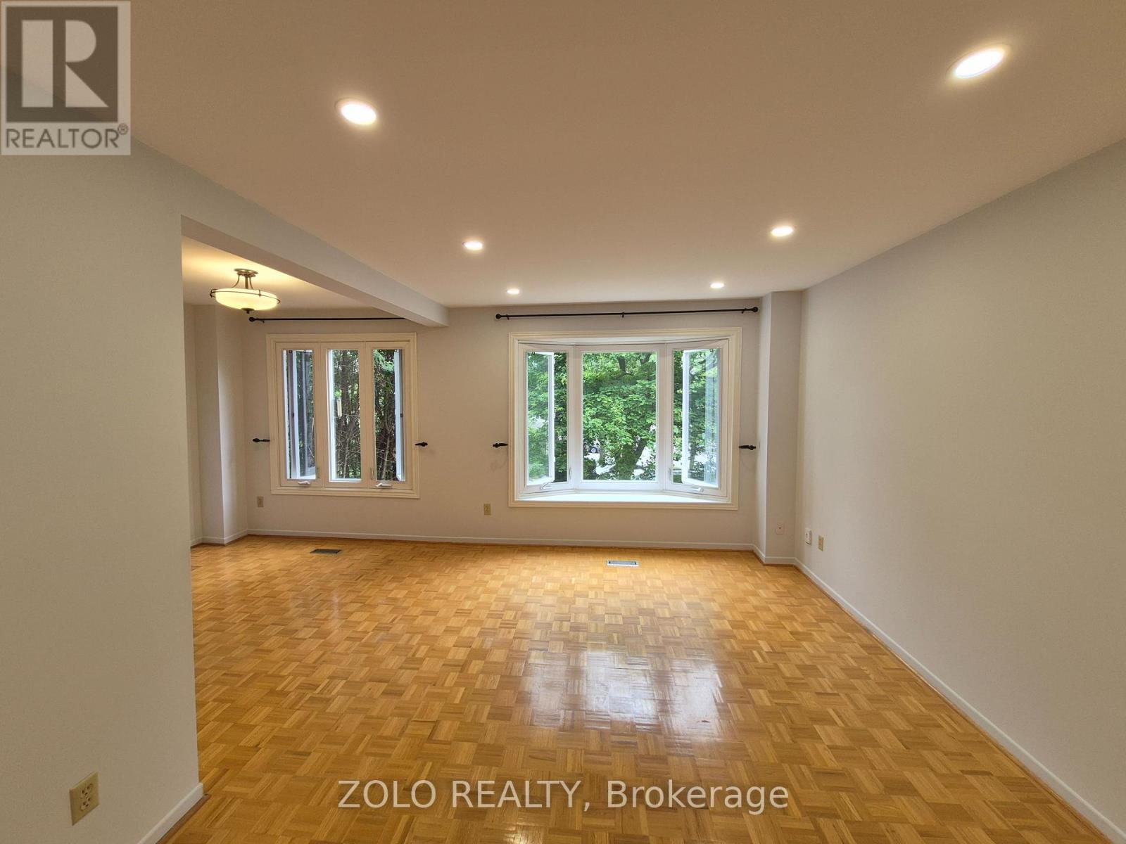 77 Colleen Street, Vaughan (Crestwood-Springfarm-Yorkhill), Ontario  L4J 5G6 - Photo 5 - N13546152