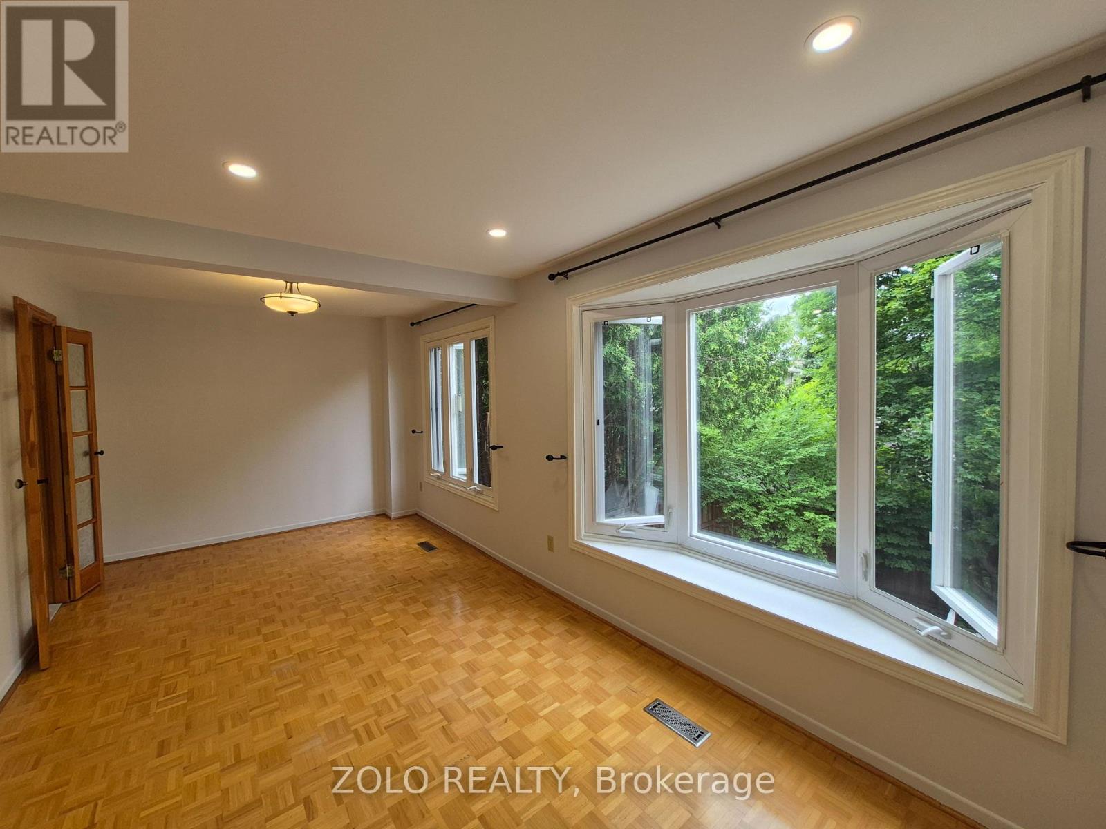 77 Colleen Street, Vaughan (Crestwood-Springfarm-Yorkhill), Ontario  L4J 5G6 - Photo 6 - N13546152
