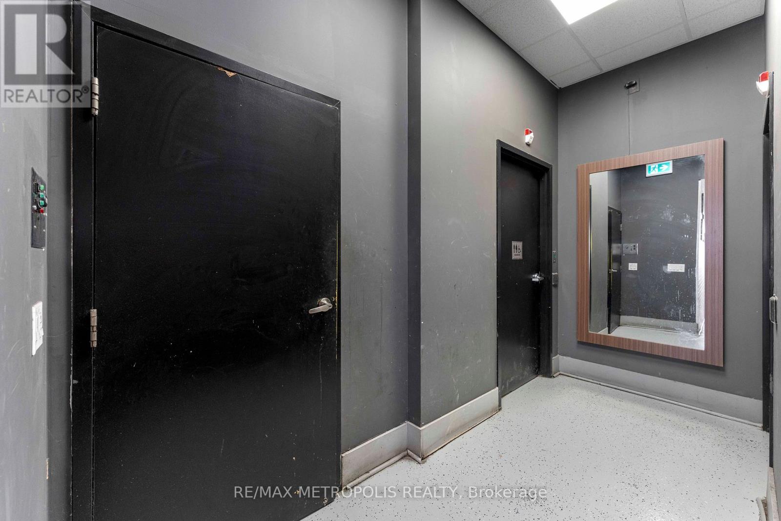 1465 Aerowood Drive, Mississauga, Ontario  L4W 1C2 - Photo 25 - W13546100