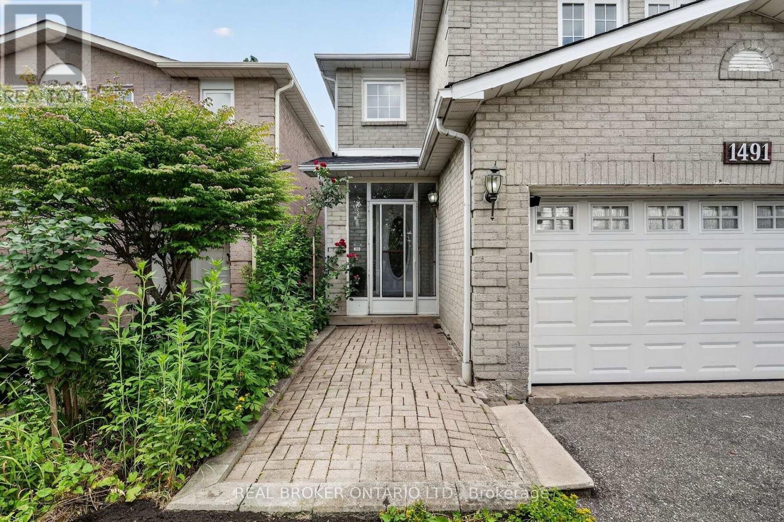 1491 Evenside Crescent, Mississauga, Ontario L5M 3Y3 - Photo 3 - W13546144