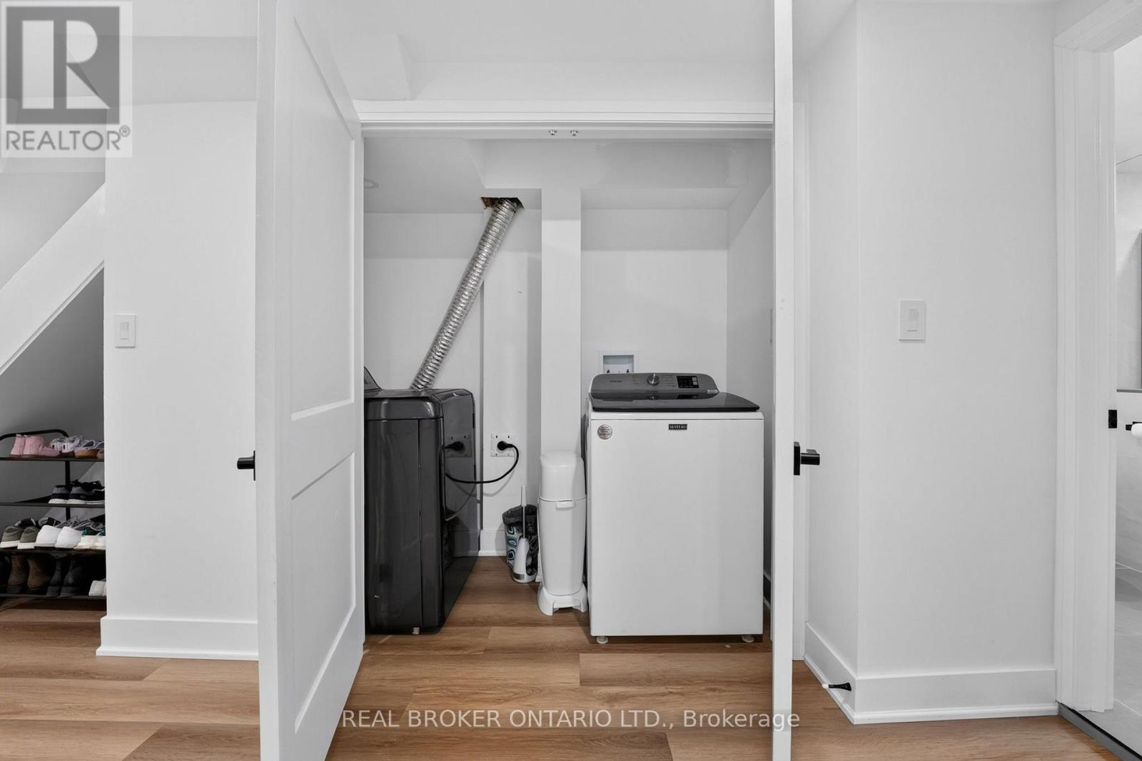 1491 Evenside Crescent, Mississauga, Ontario L5M 3Y3 - Photo 37 - W13546144