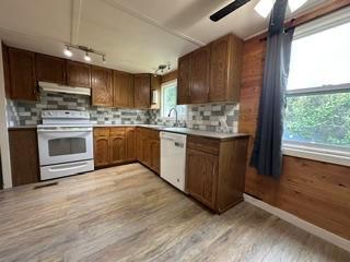 16 412 Seine Avenue, Lorette, Manitoba  R5K 1A7 - Photo 2 - 202615852