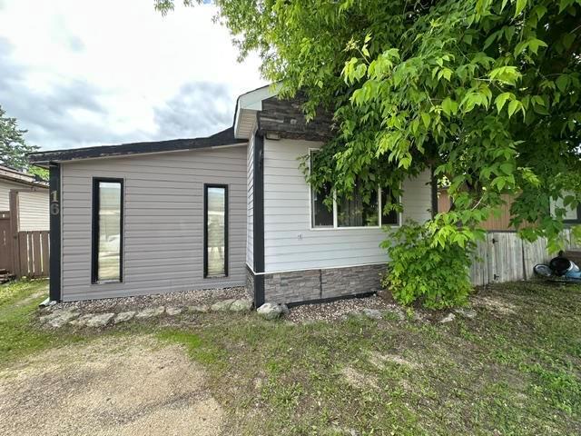 16 412 Seine Avenue, Lorette, Manitoba  R5K 1A7 - Photo 21 - 202615852