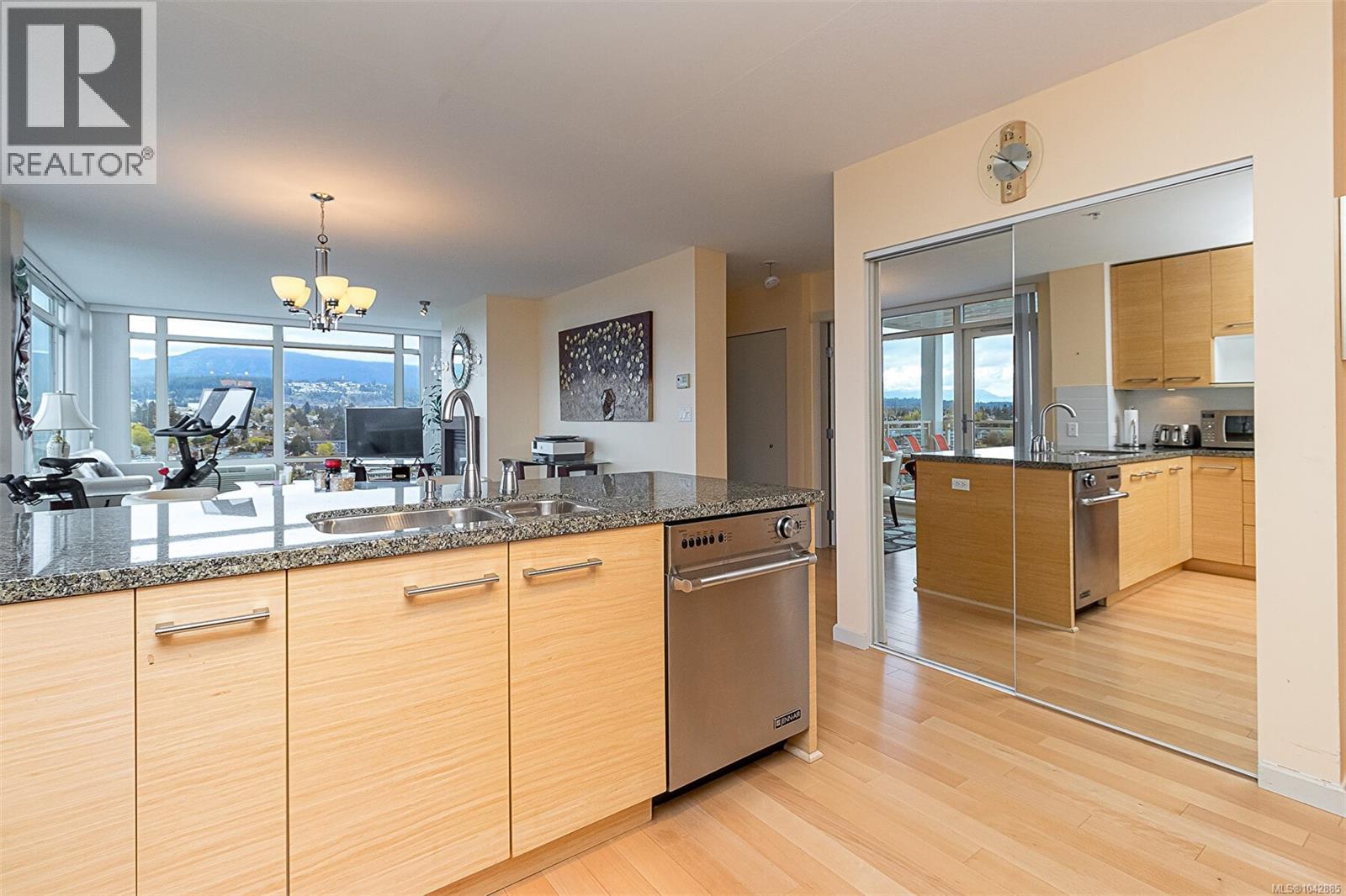 1402 38 Front St, Nanaimo, British Columbia V9R 0B8 - Photo 6 - 1042885