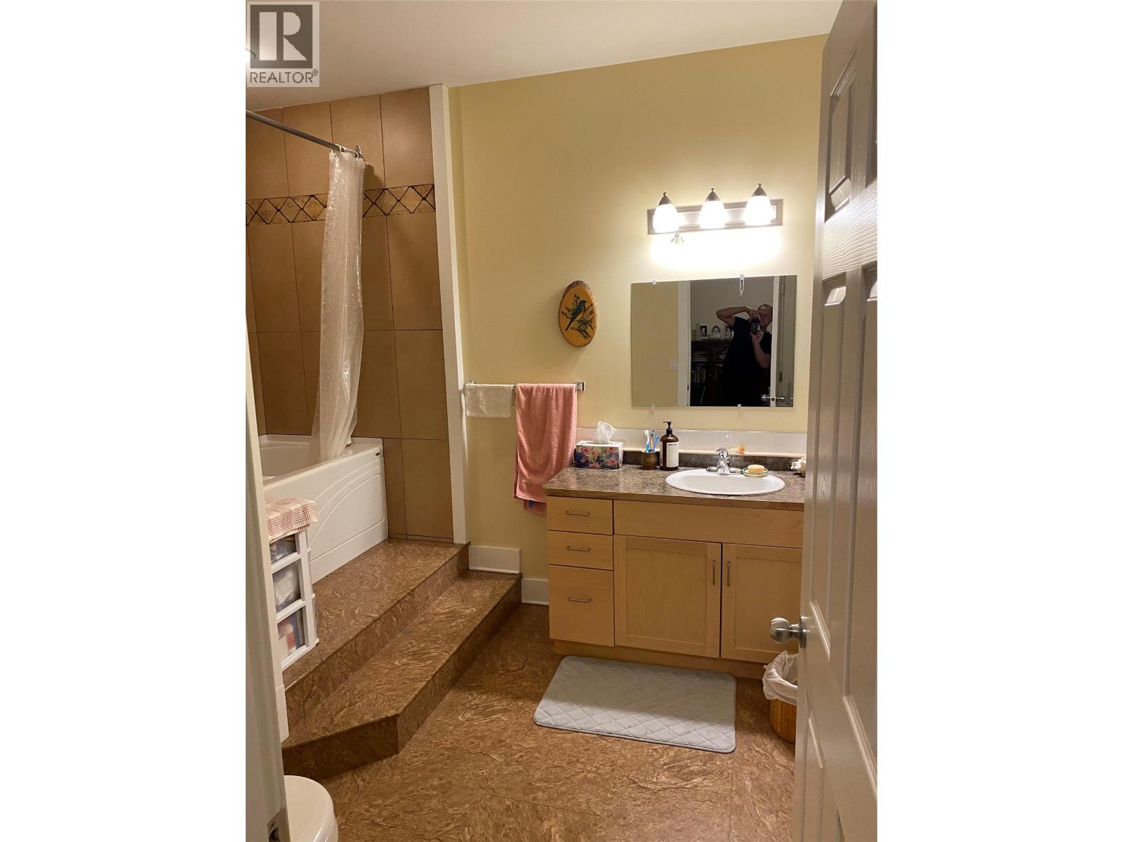 912 Slocan Street Unit# 7, Slocan, British Columbia V0G 2C0 - Photo 18 - 10394120