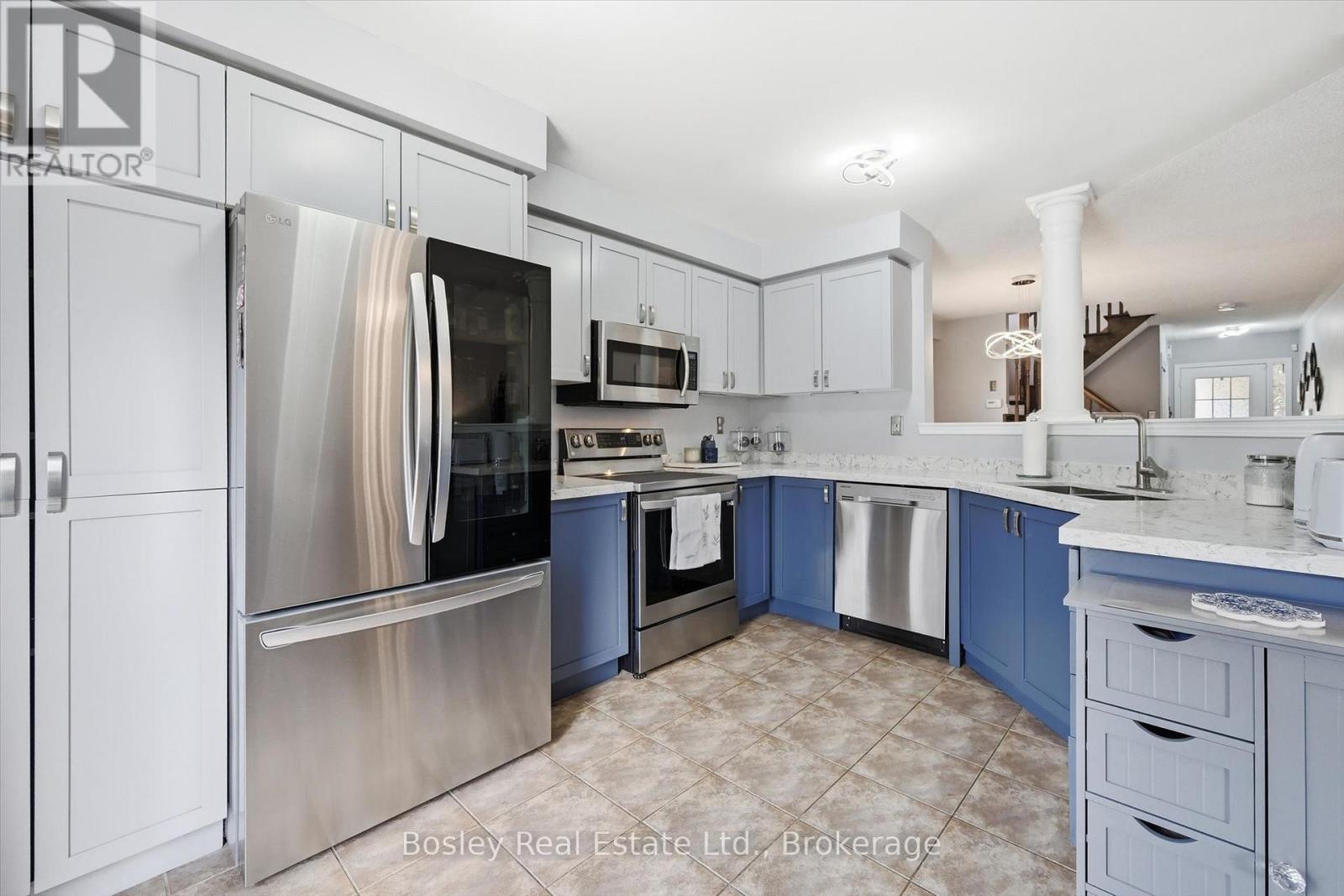 1411 Mcdermott Way, Milton, Ontario  L9T 6L6 - Photo 6 - W13546182