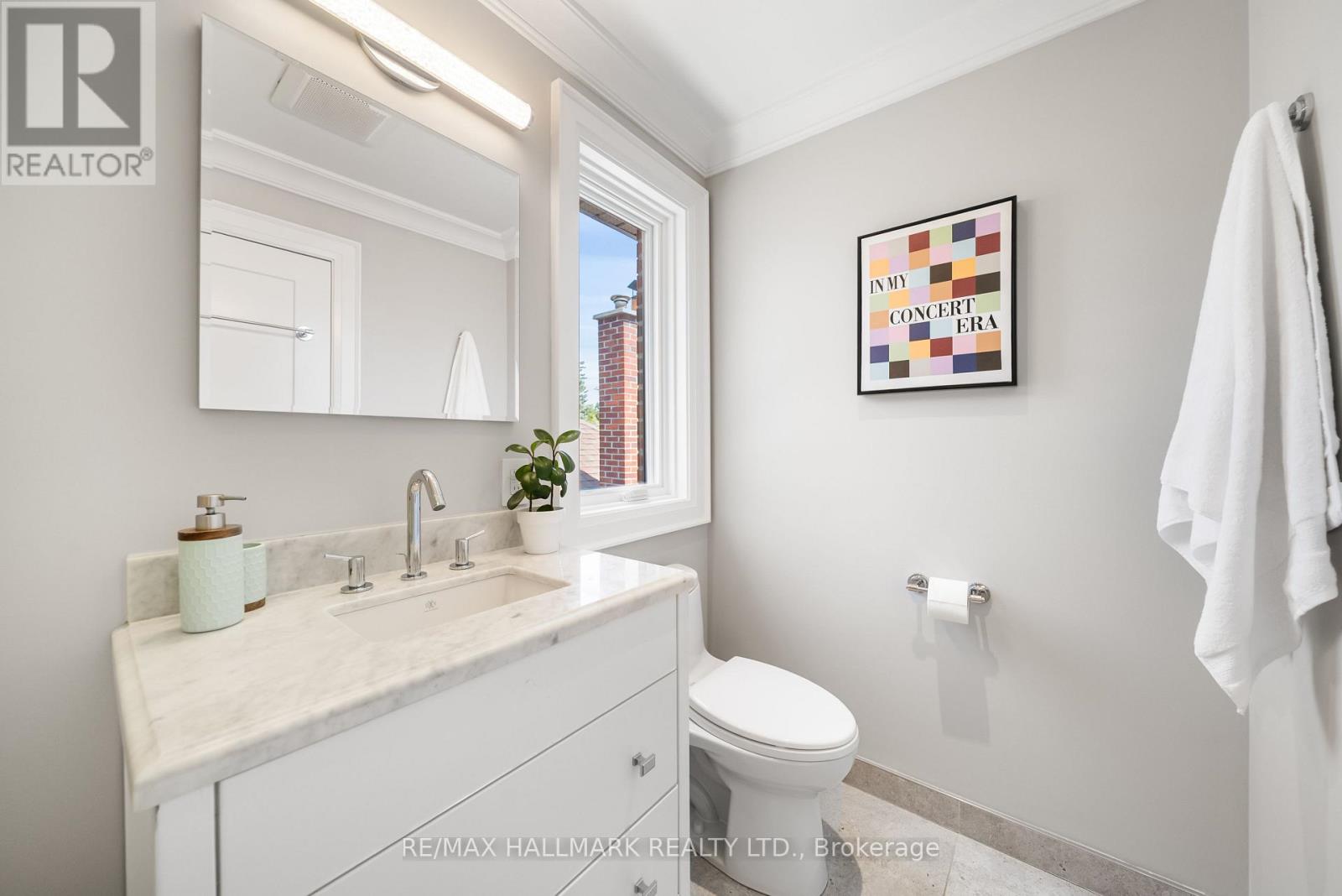 214 Divadale Drive, Toronto, Ontario  M4G 2P7 - Photo 26 - C13546256