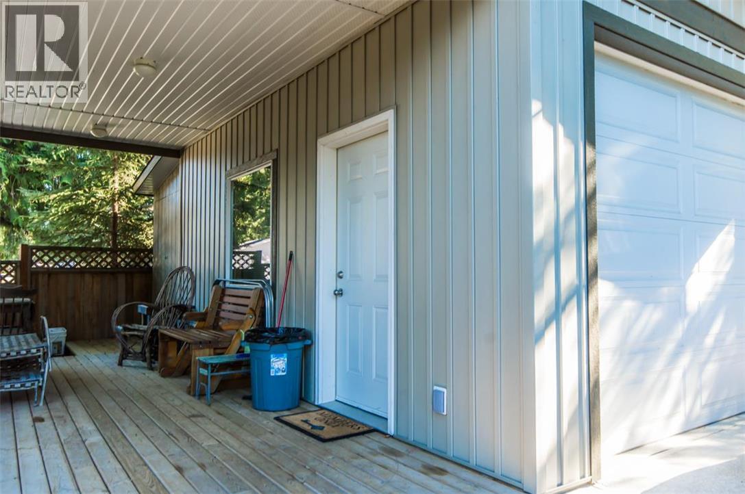 697 Viel Road, Sorrento, British Columbia  V0E 2W1 - Photo 14 - 10394034