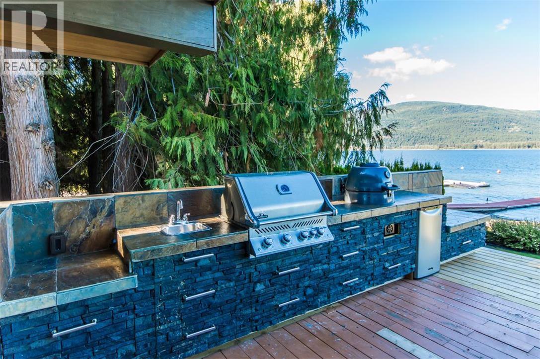 697 Viel Road, Sorrento, British Columbia  V0E 2W1 - Photo 24 - 10394034