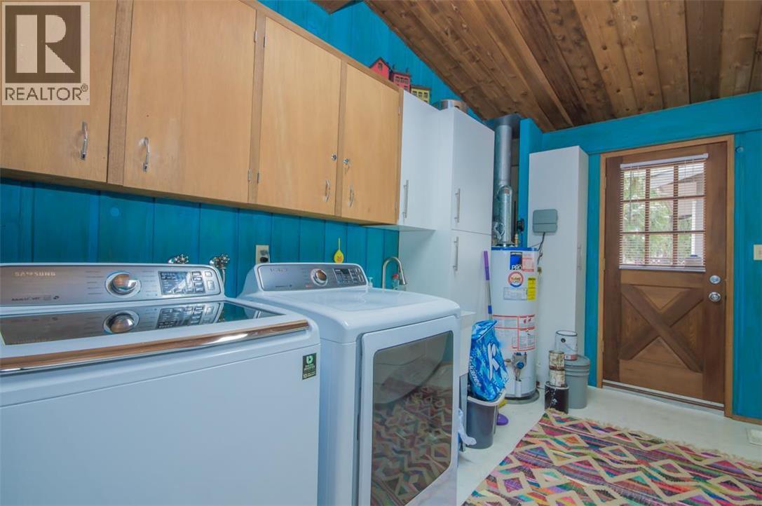 697 Viel Road, Sorrento, British Columbia  V0E 2W1 - Photo 50 - 10394034