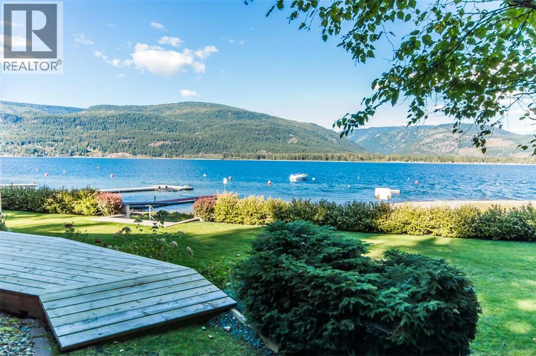 697 Viel Road, Sorrento, British Columbia  V0E 2W1 - Photo 17 - 10394034