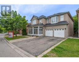 141 WHITWELL DRIVE, Brampton, Ontario