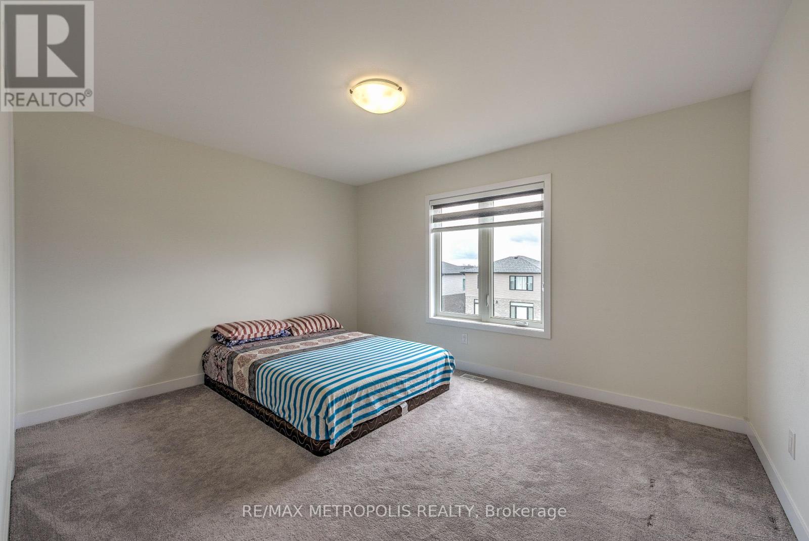 3046 Heardcreek Trail, London North, Ontario  N6G 2S7 - Photo 32 - X13546156