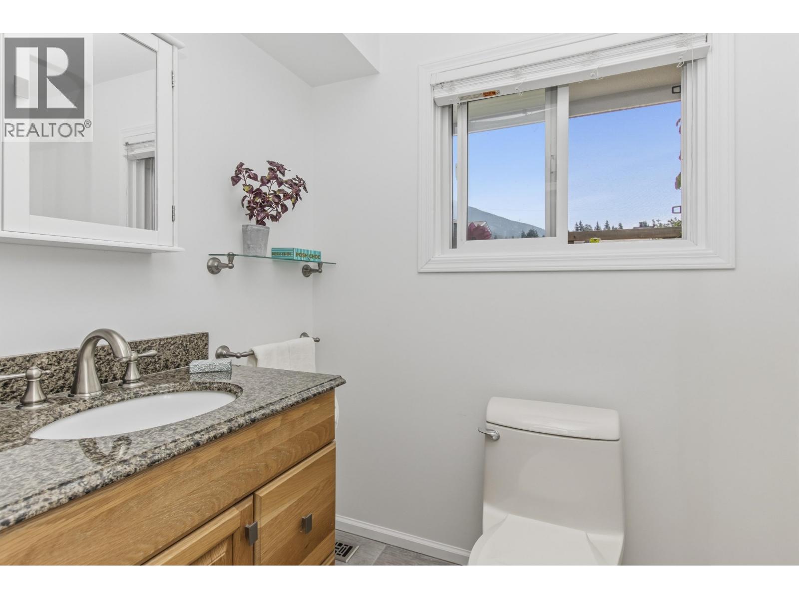 40356 Hood Road, Squamish, British Columbia  V0N 1T0 - Photo 14 - R3144376