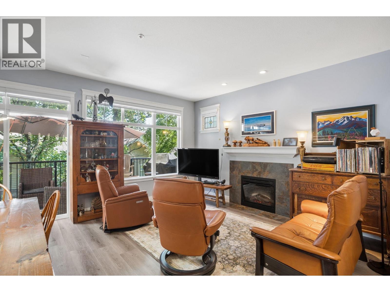 46 11282 Cottonwoood Drive, Maple Ridge, British Columbia V2X 8W8 - Photo 2 - R3143973