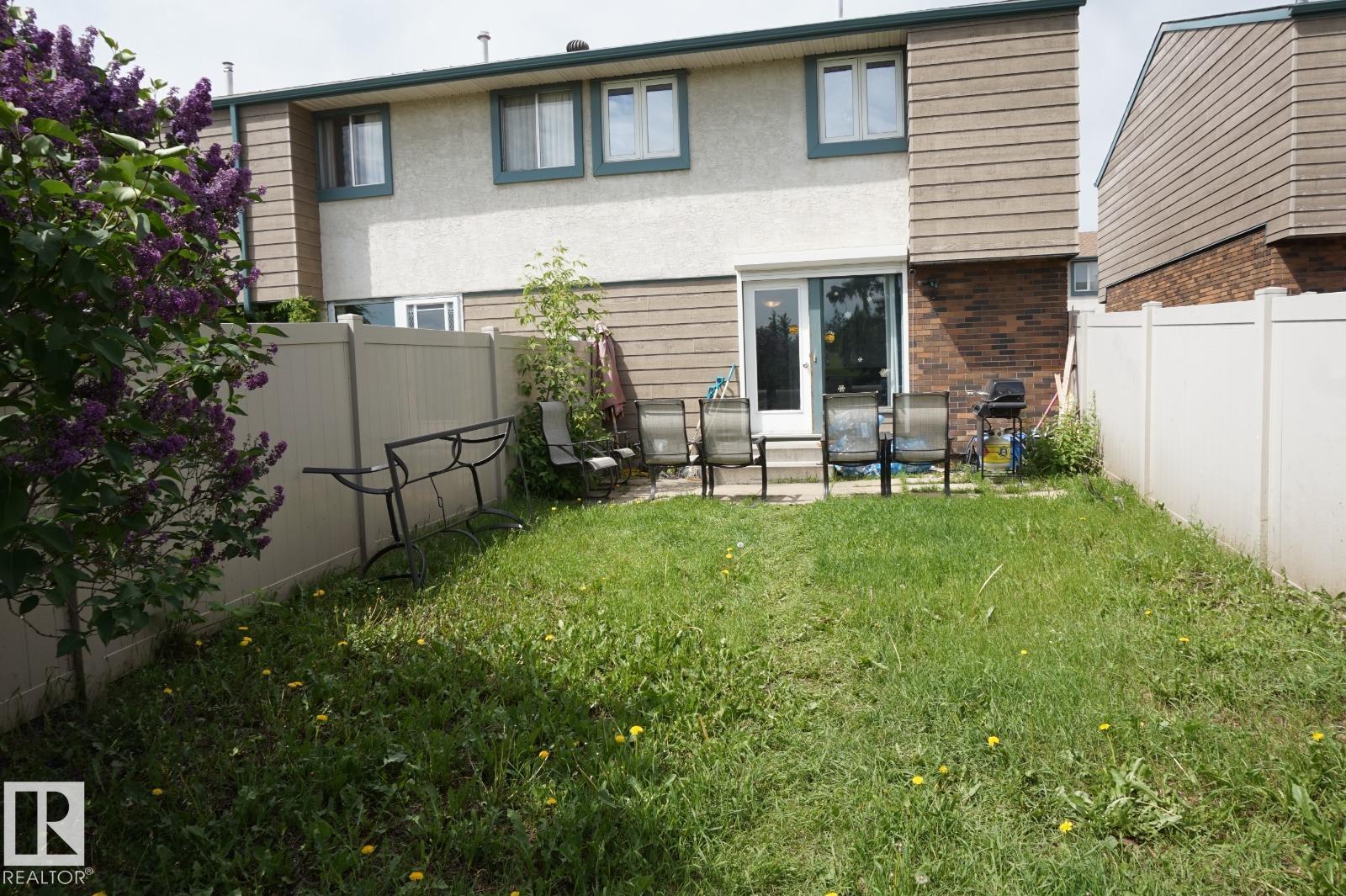 129 Abbottsfield Rd NW, Edmonton, Alberta T5W 4S9 - Photo 2 - E4498016