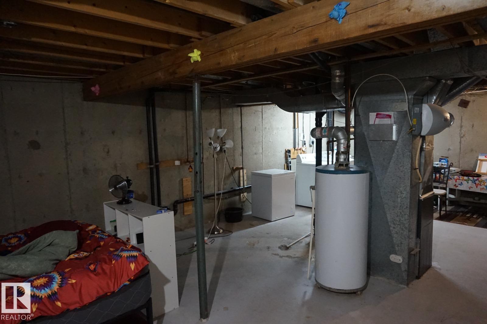 129 Abbottsfield Rd NW, Edmonton, Alberta T5W 4S9 - Photo 6 - E4498016