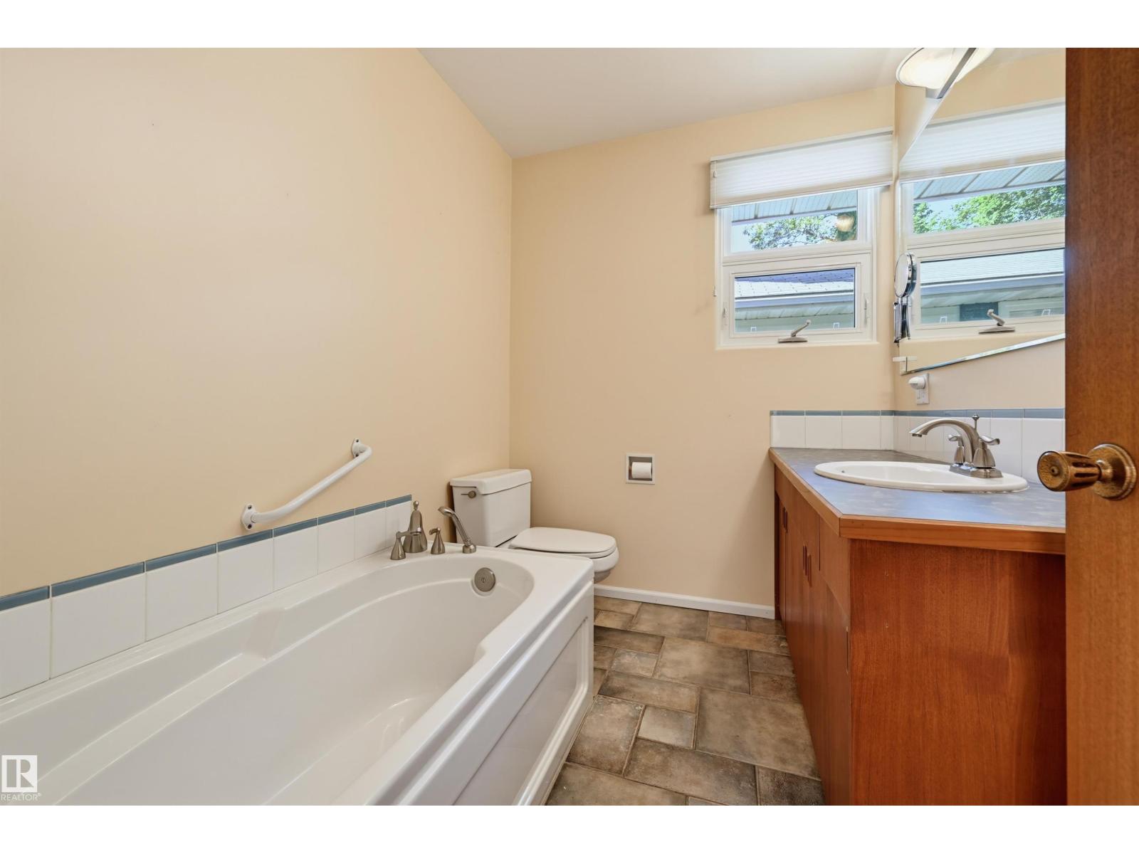 9247 148 St NW, Edmonton, Alberta  T5R 1A4 - Photo 24 - E4498019