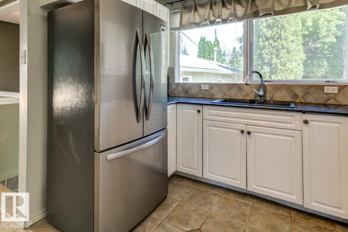 14412 85 Ave NW, Edmonton, Alberta  T5R 3Z3 - Photo 21 - E4498023