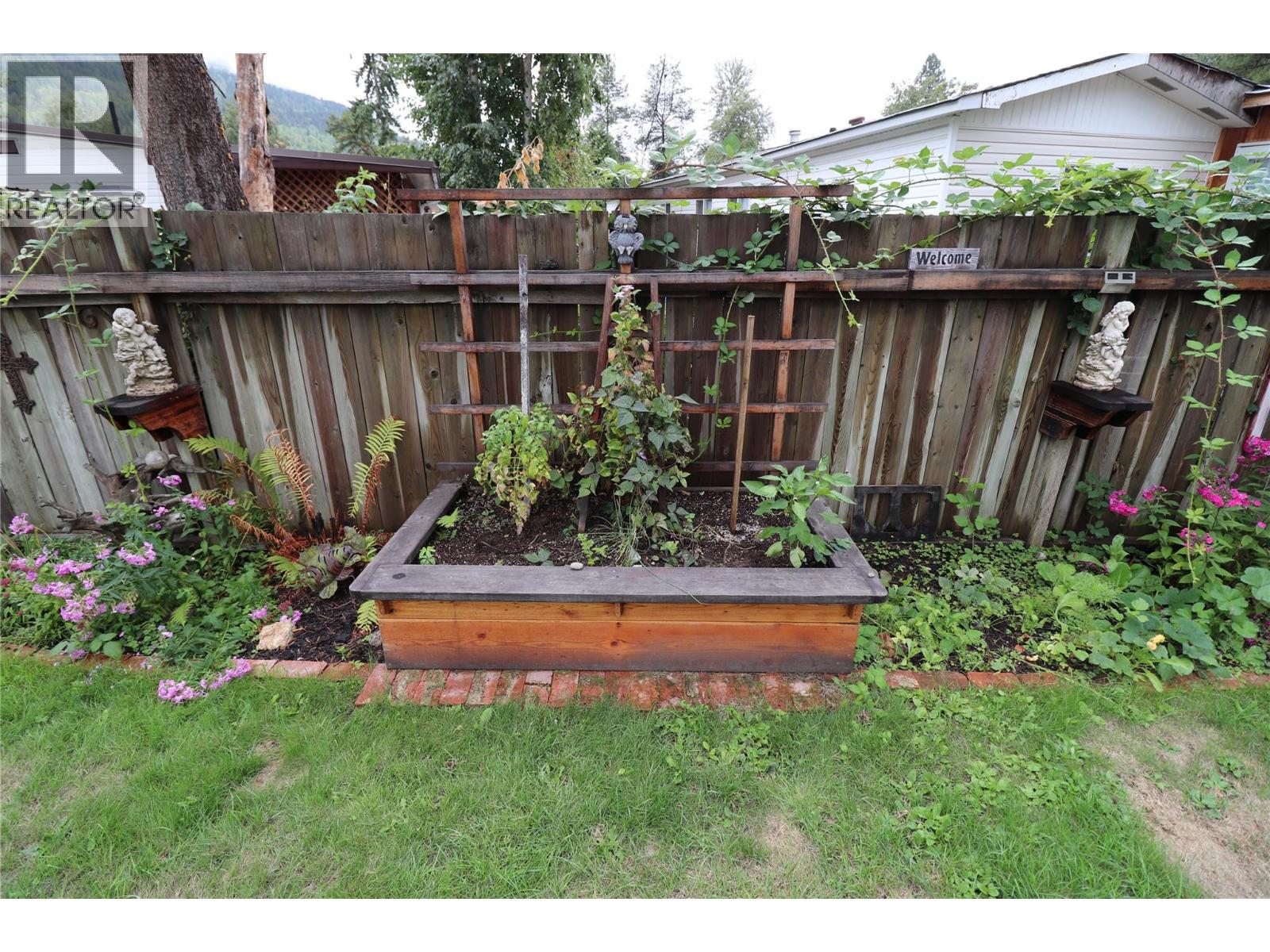 500 16th Avenue Unit# 57, Genelle, British Columbia  V0G 1G0 - Photo 31 - 10394301