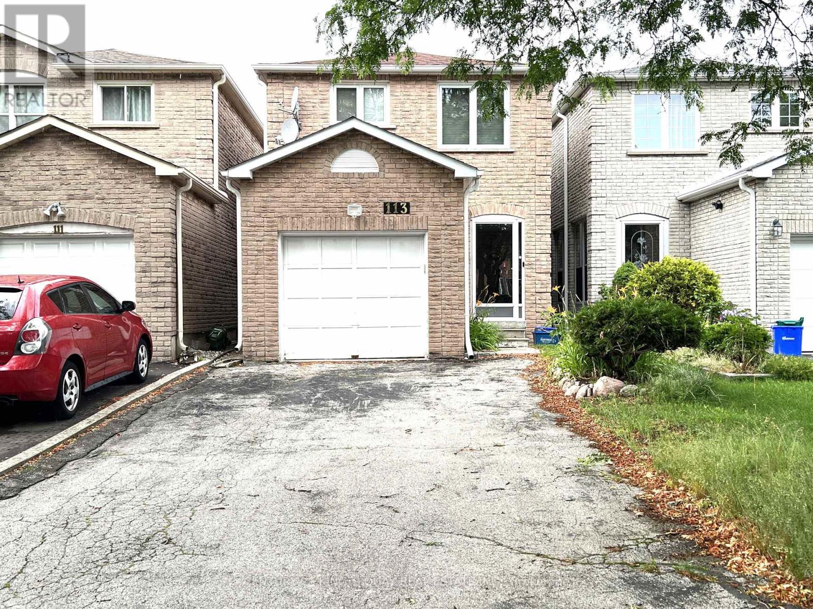 113 STIRLING CRESCENT, Markham (Milliken Mills East)