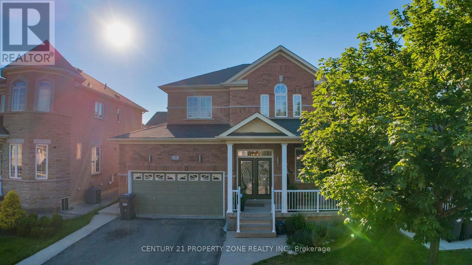 38 CALLALILY ROAD, Brampton, Ontario