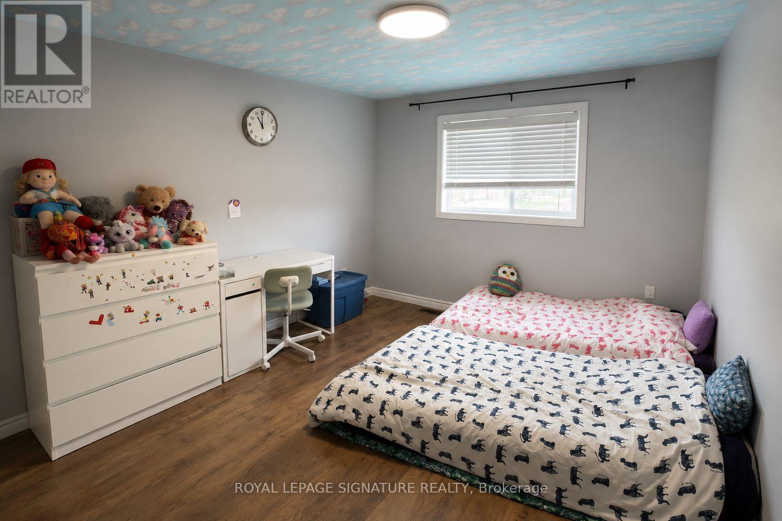 31 Ingram Drive, Guelph, Ontario  N1E 0B1 - Photo 9 - X13546324
